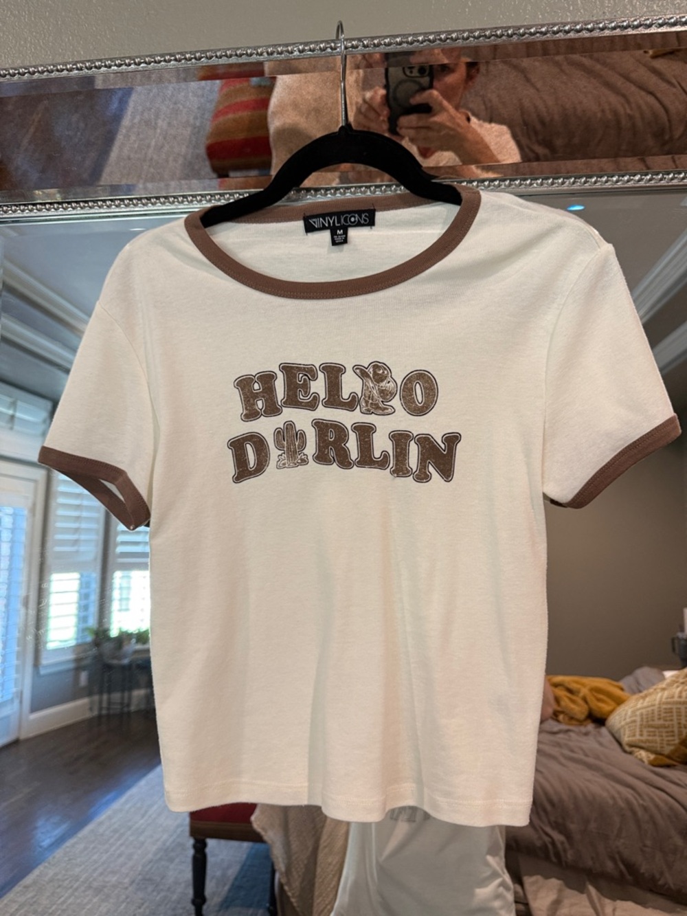 NWOT Vinyl Icons "Hello Darlin" Cream Ringer Tee with Brown Trim